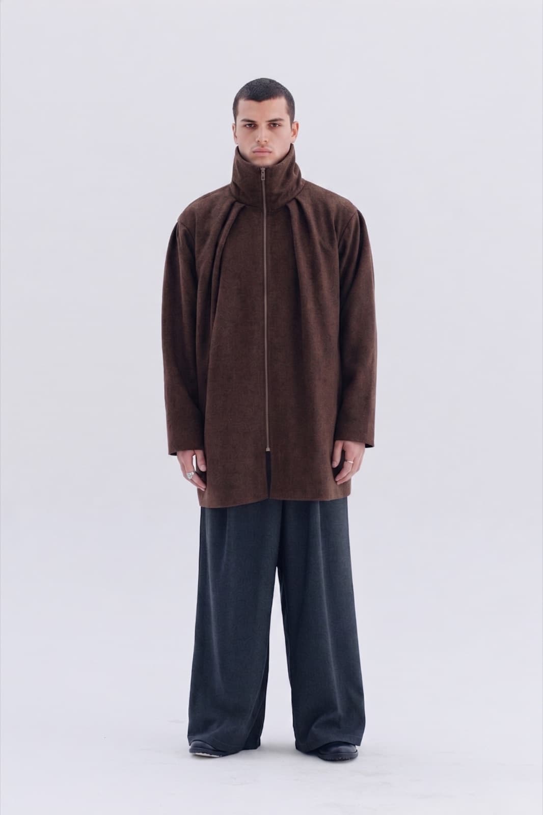 Saco Cuello Alto Chocolate