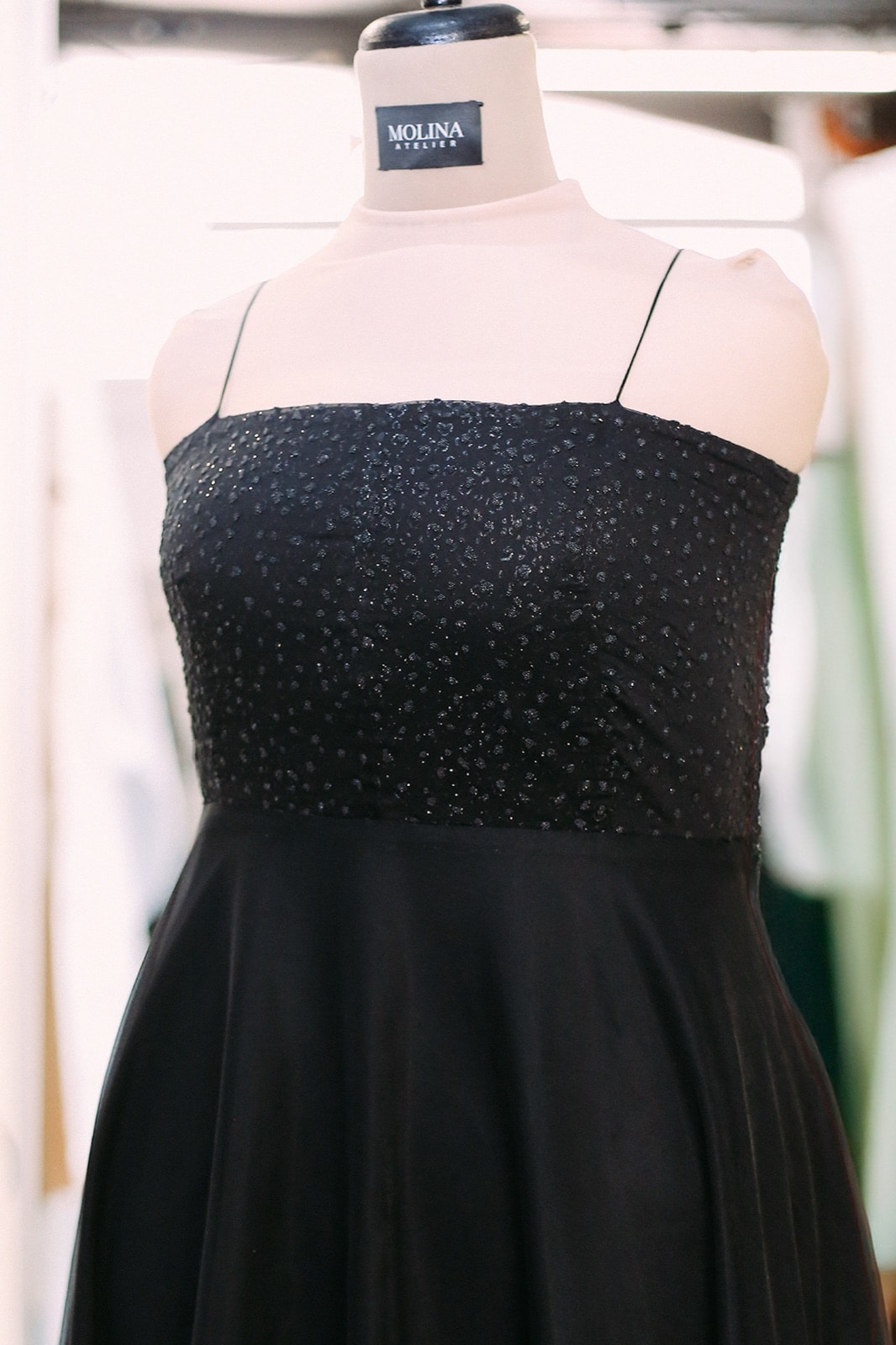 Black Caviar Dress en internet