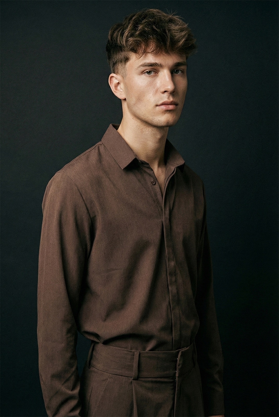 Camisa Crepe Sastrera Chocolate