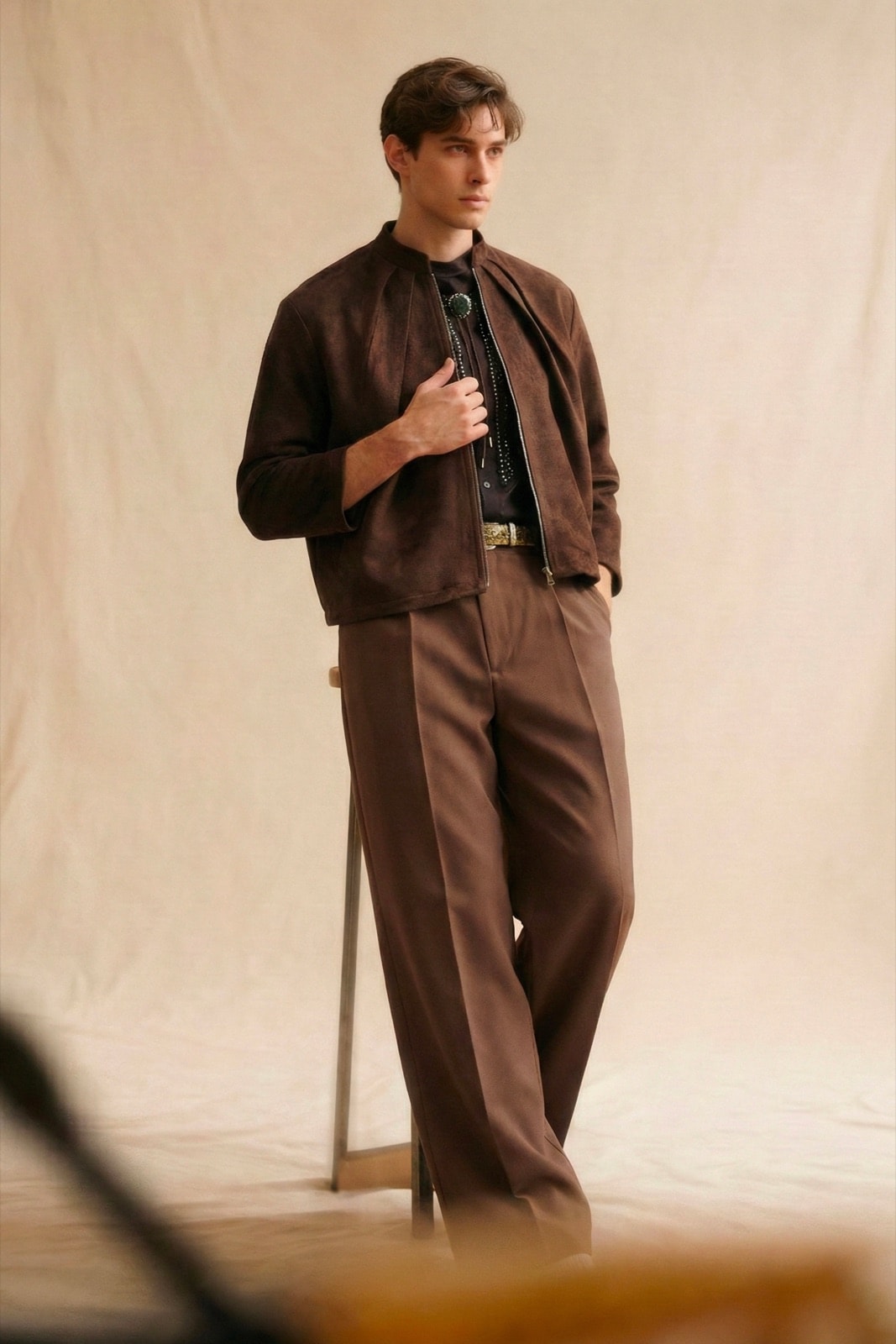 Chaqueta Molina - Chocolate con pliegues - tienda online