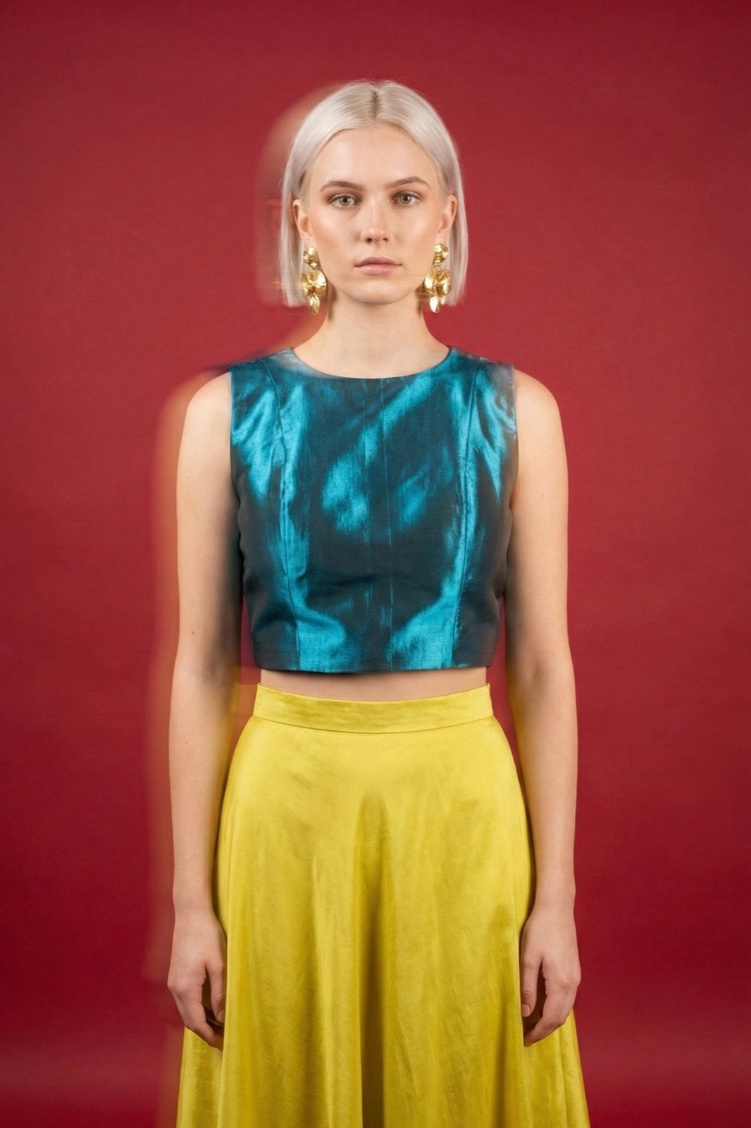 Croptop de tafetán petróleo