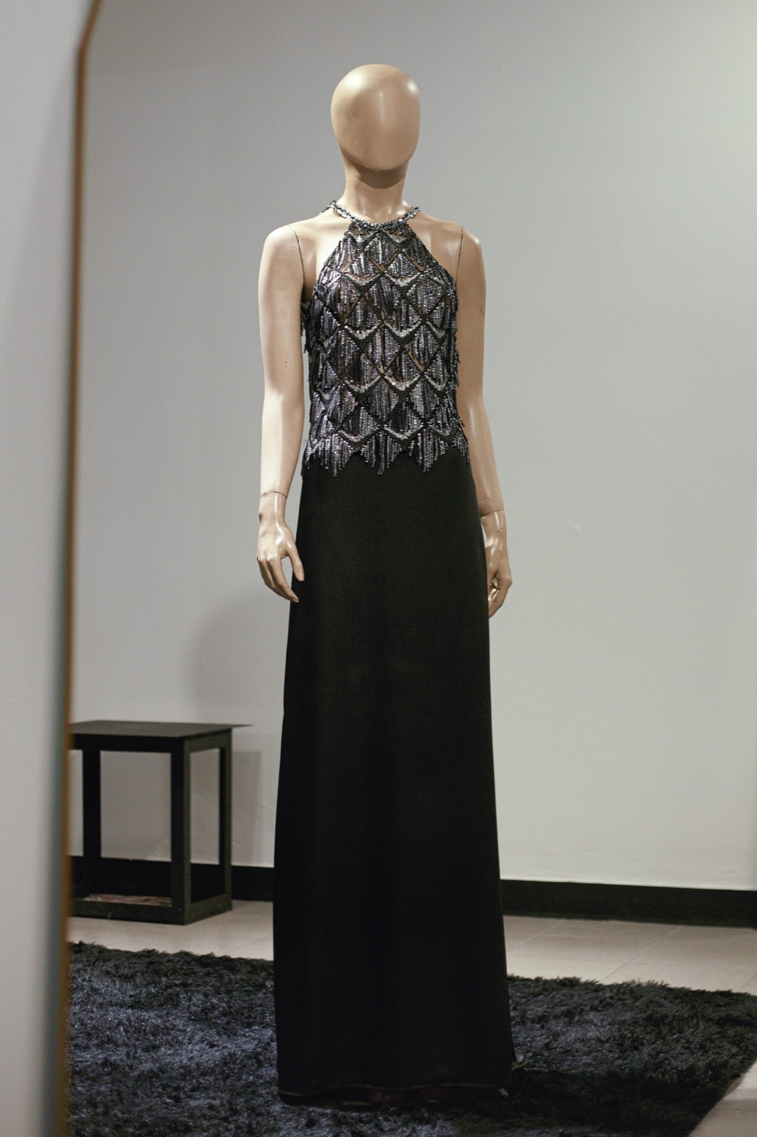 Halter Flappers Dress - comprar online