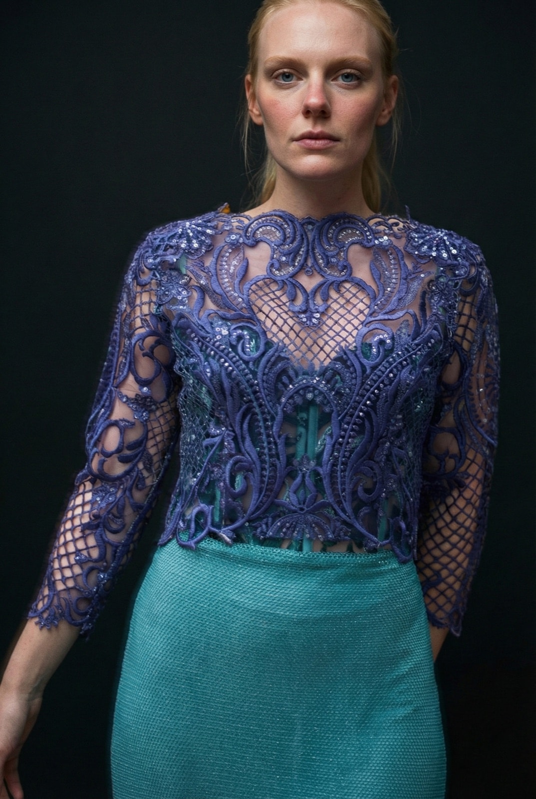 Tolerita de Guipure y Red Azul