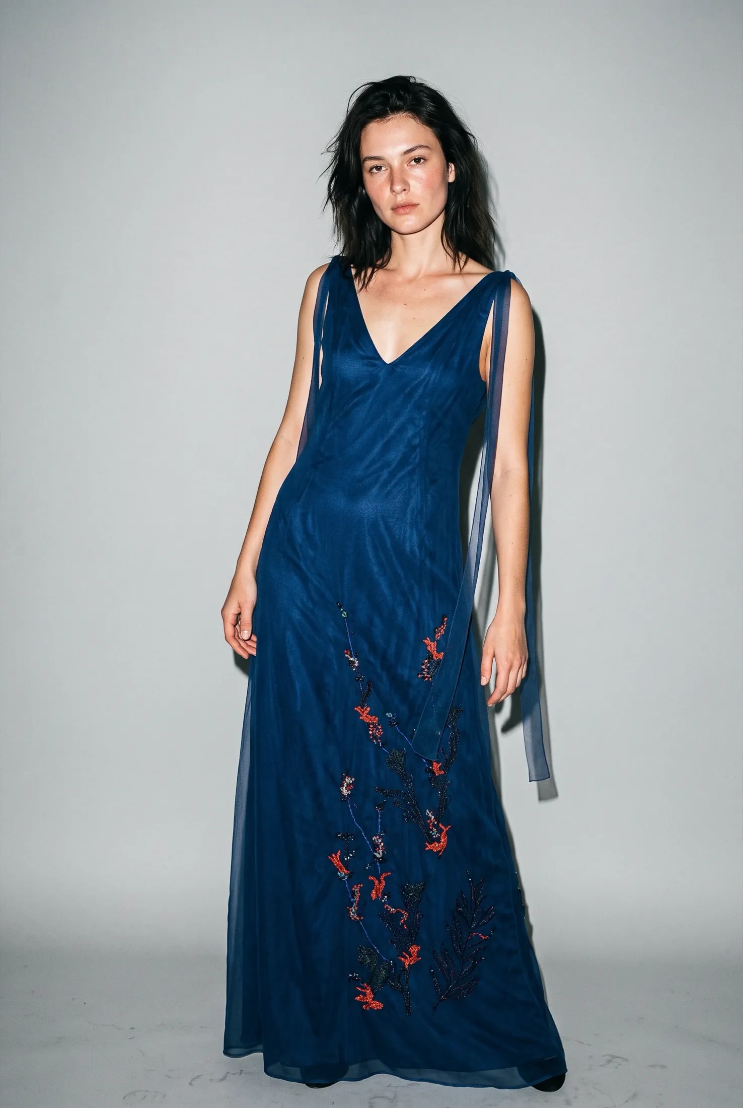 Vestido azul bordado 1