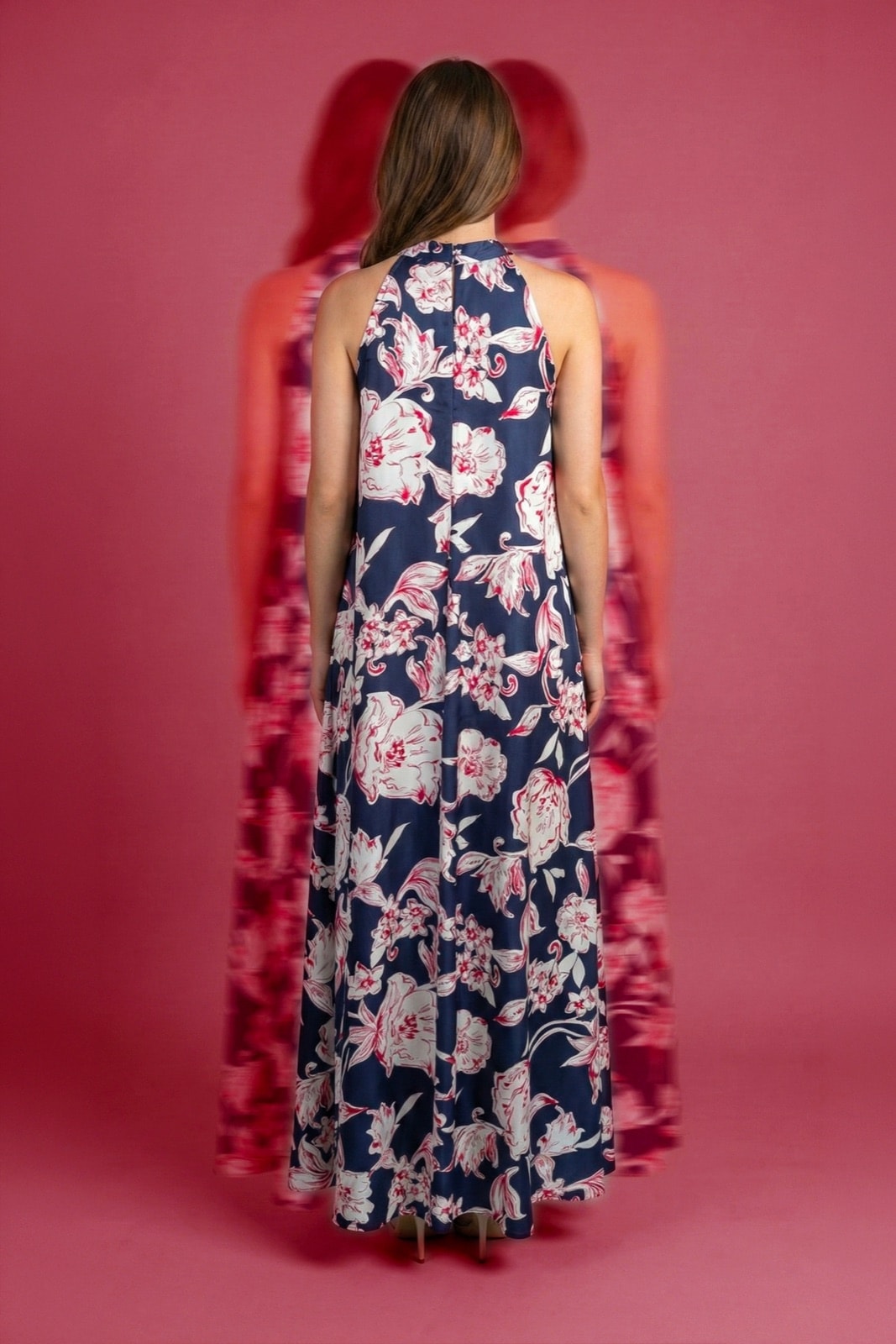 Vestido de satén estampado en internet