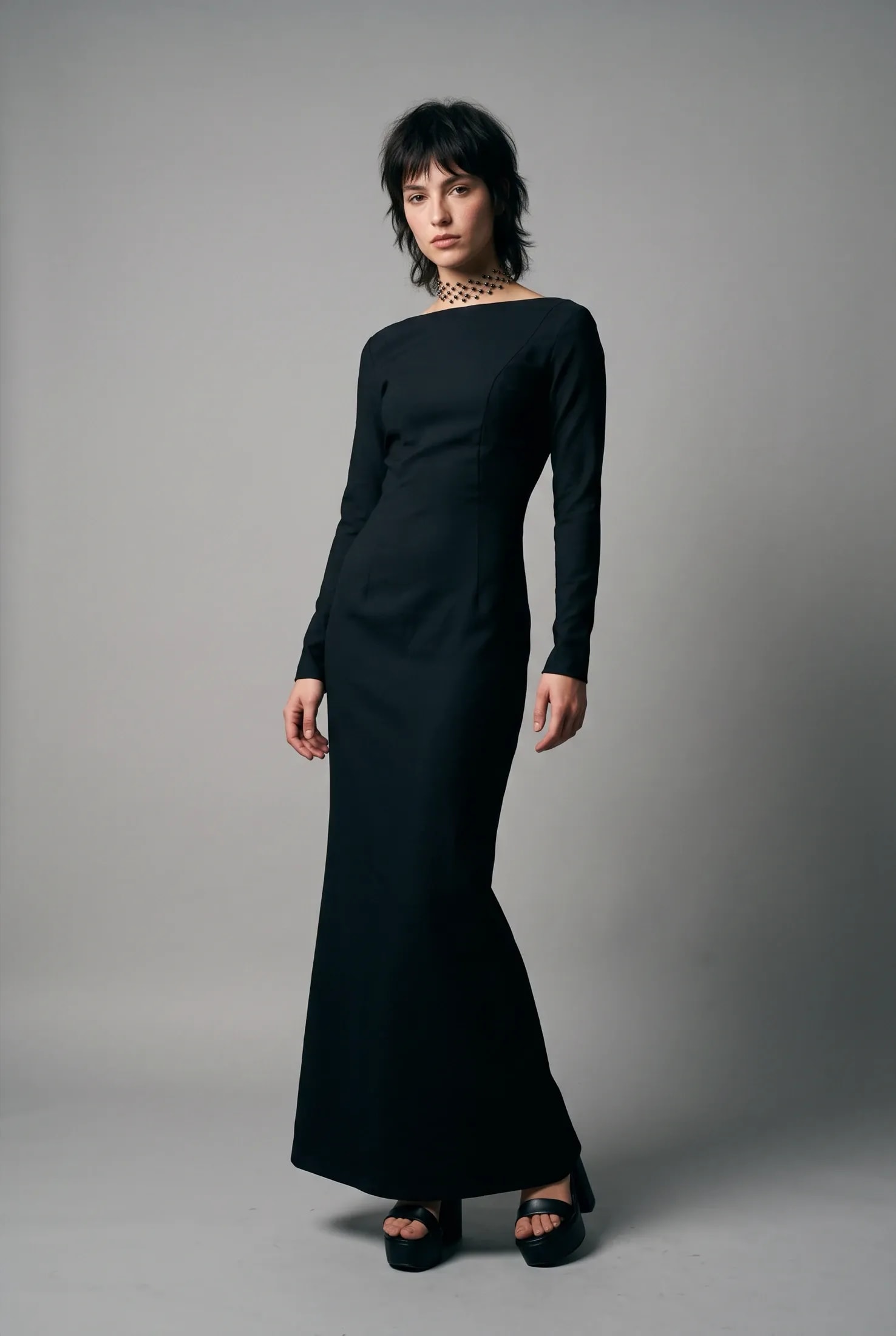 Vestido Noir Gabardina