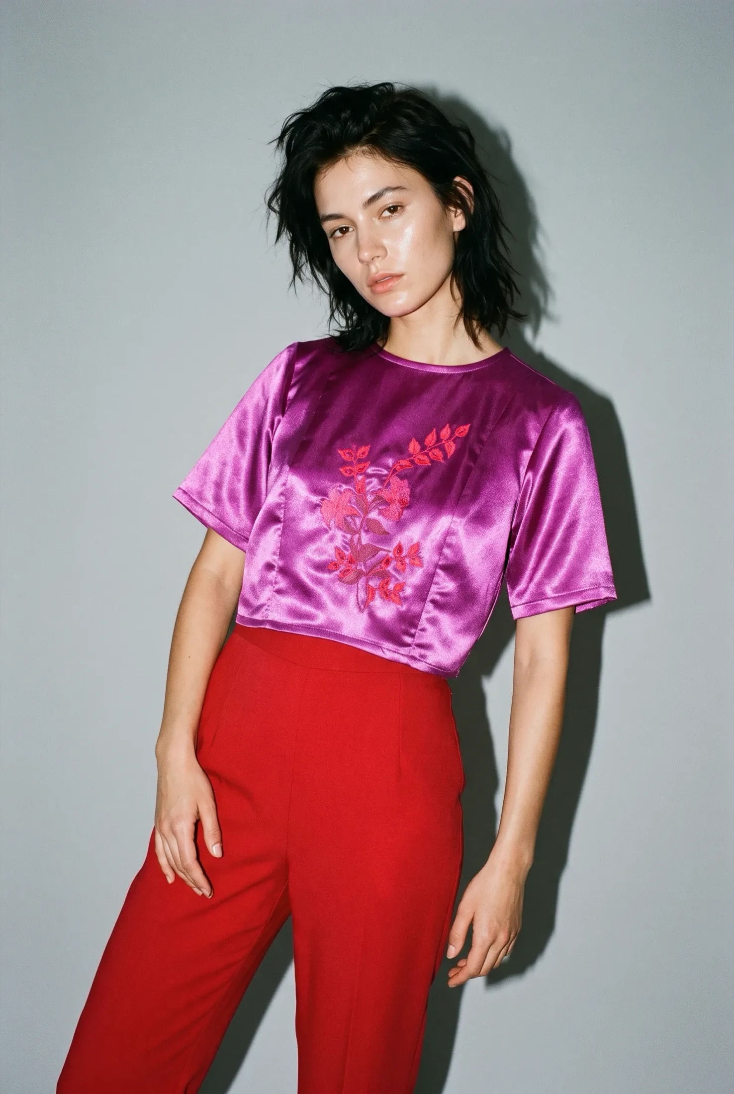 Croptop con mangas bordado