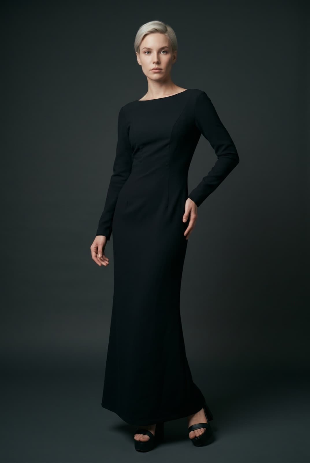 Vestido Noir Gabardina