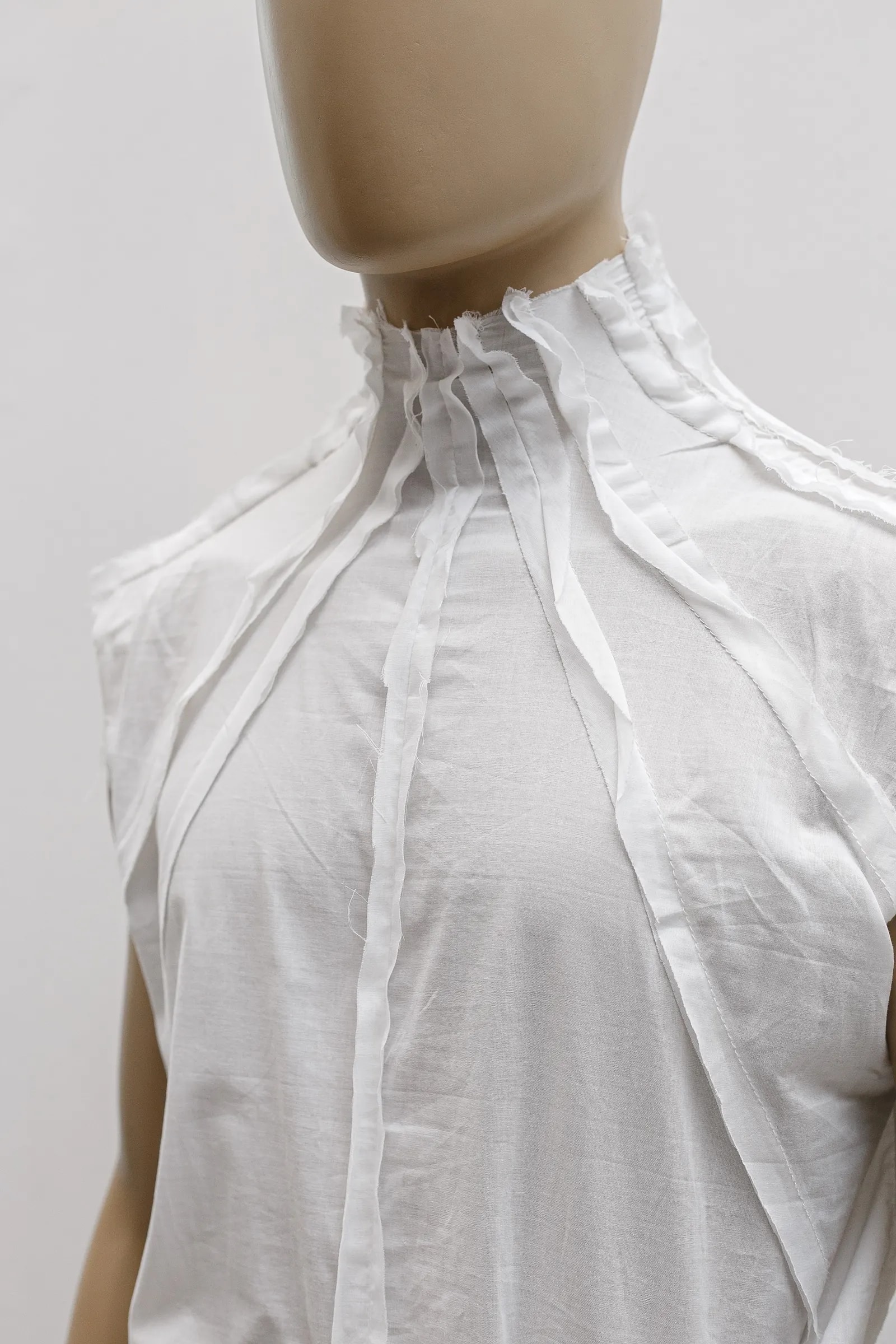 Pliegues radiales de la Camisa Radial en detalle