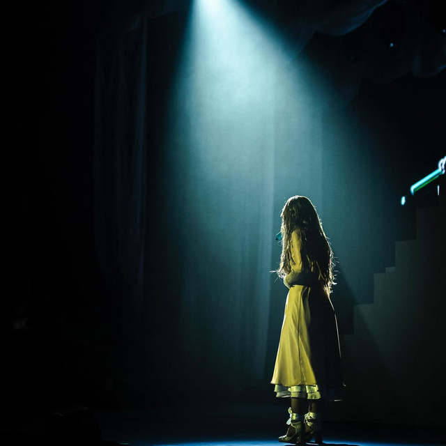 Vestido diseñado por Atelier Molina para Ángela Torres en el Teatro Gran Rex de Buenos Aires, vista 1 de 5